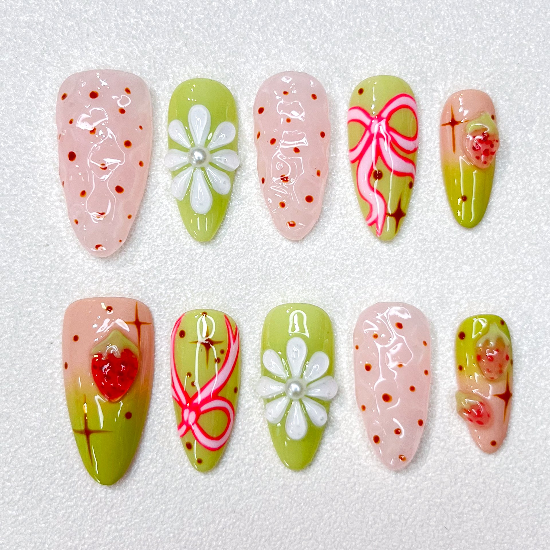 Strawberry Daisy Coquette Nails