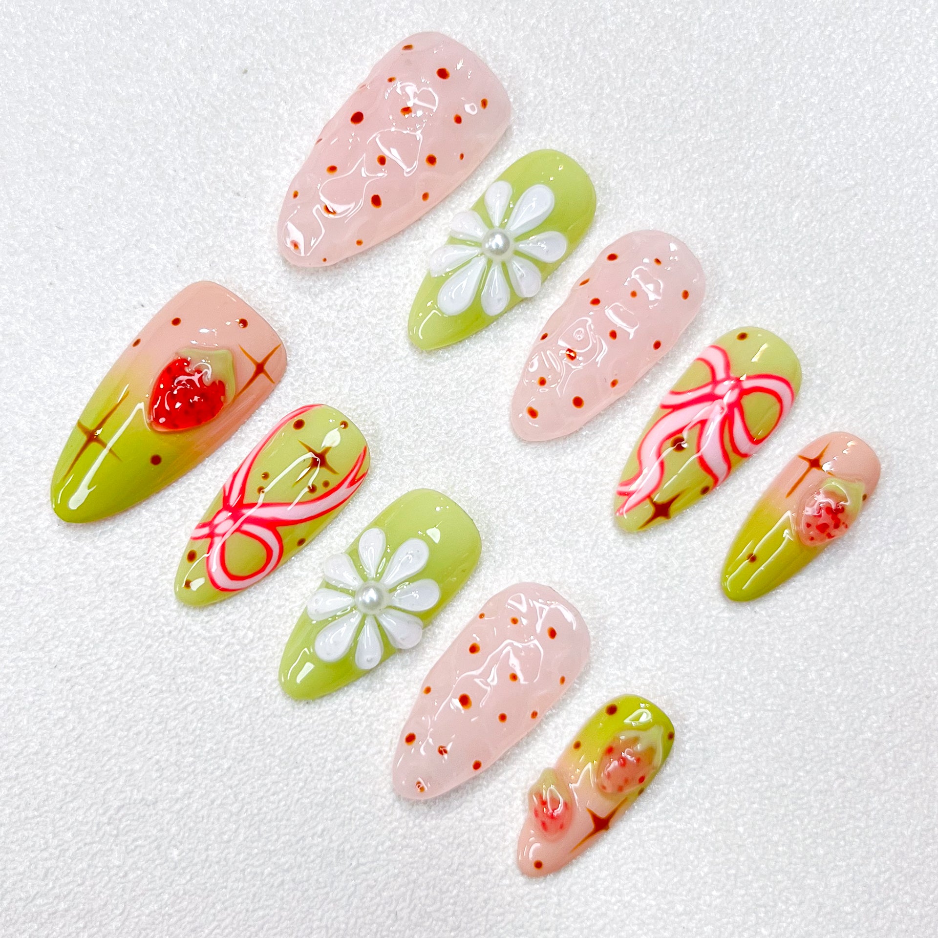 Strawberry Daisy Coquette Nails
