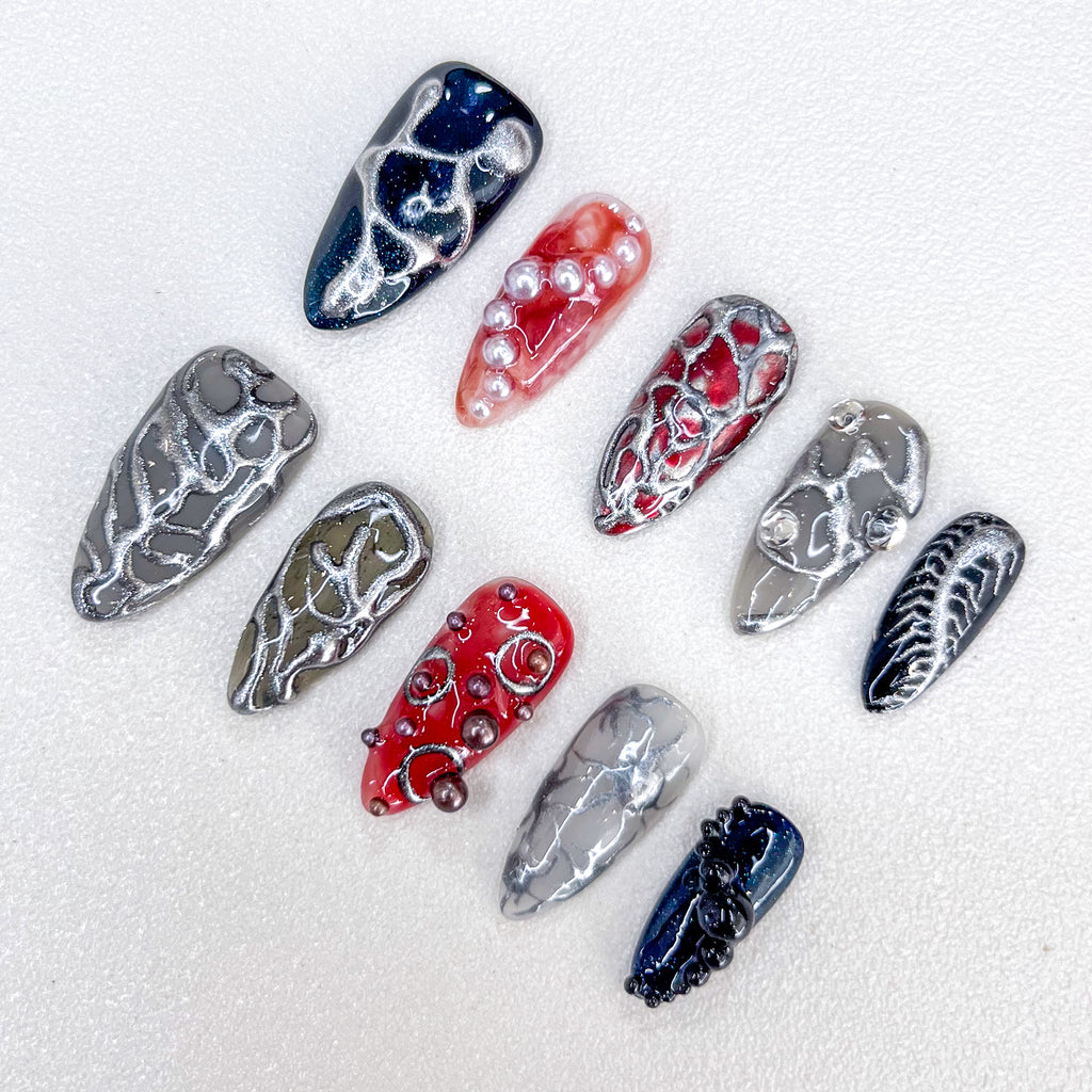 Metallic Vibe Nails