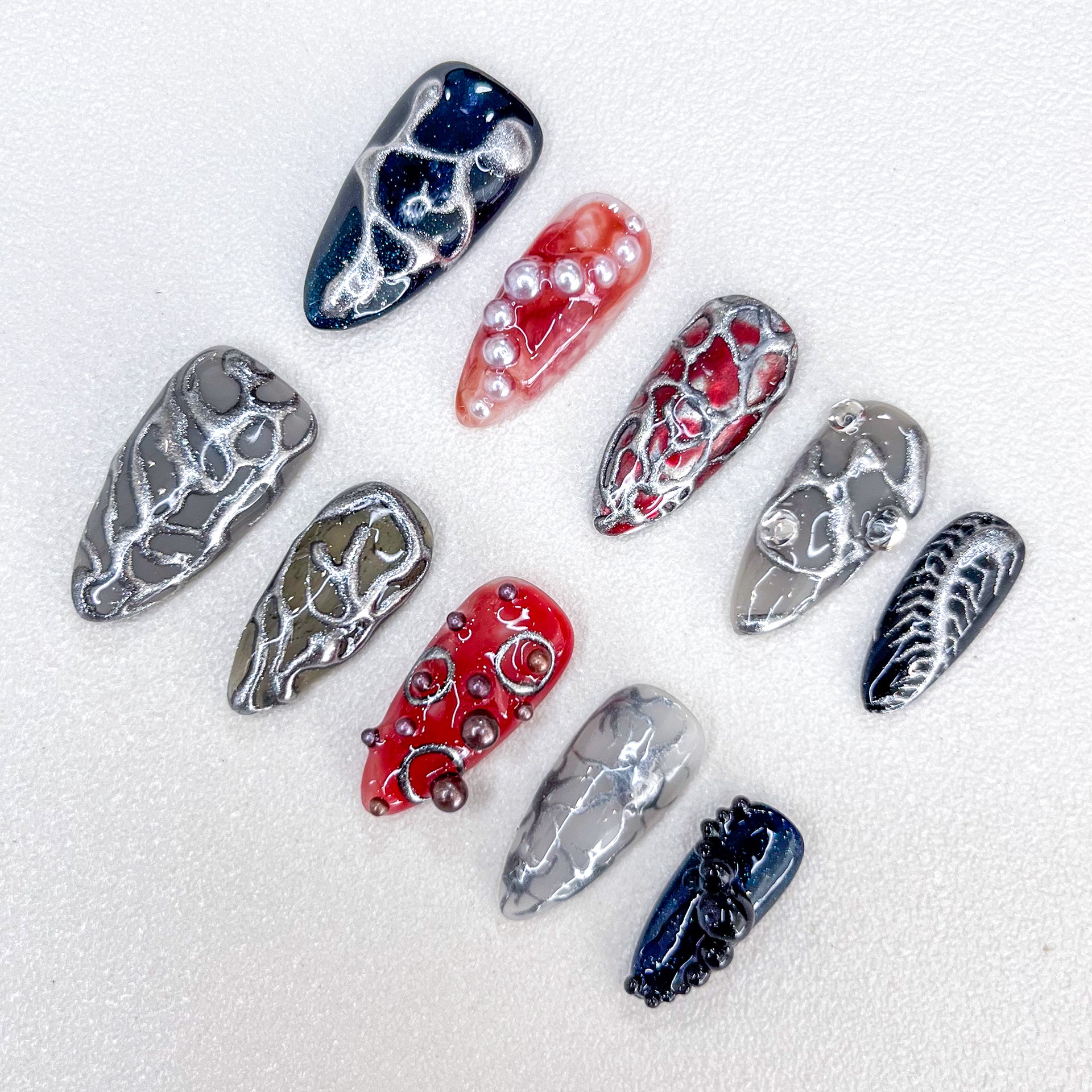 Metallic Vibe Nails
