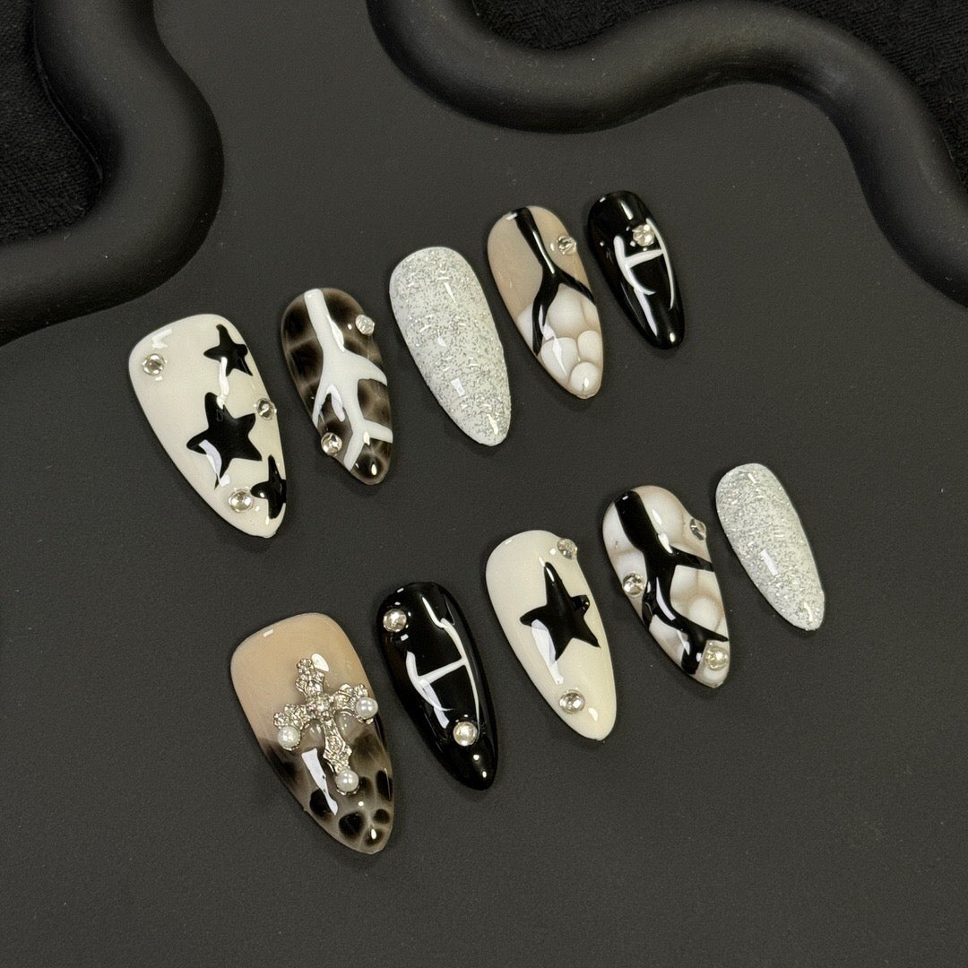 Noir Star Nails