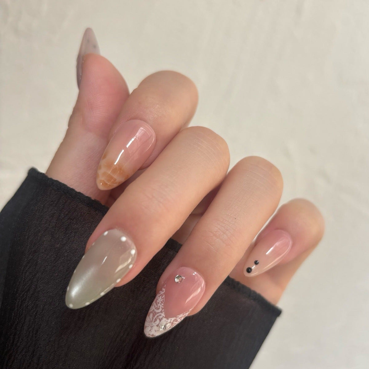 Neutral Lace Dot