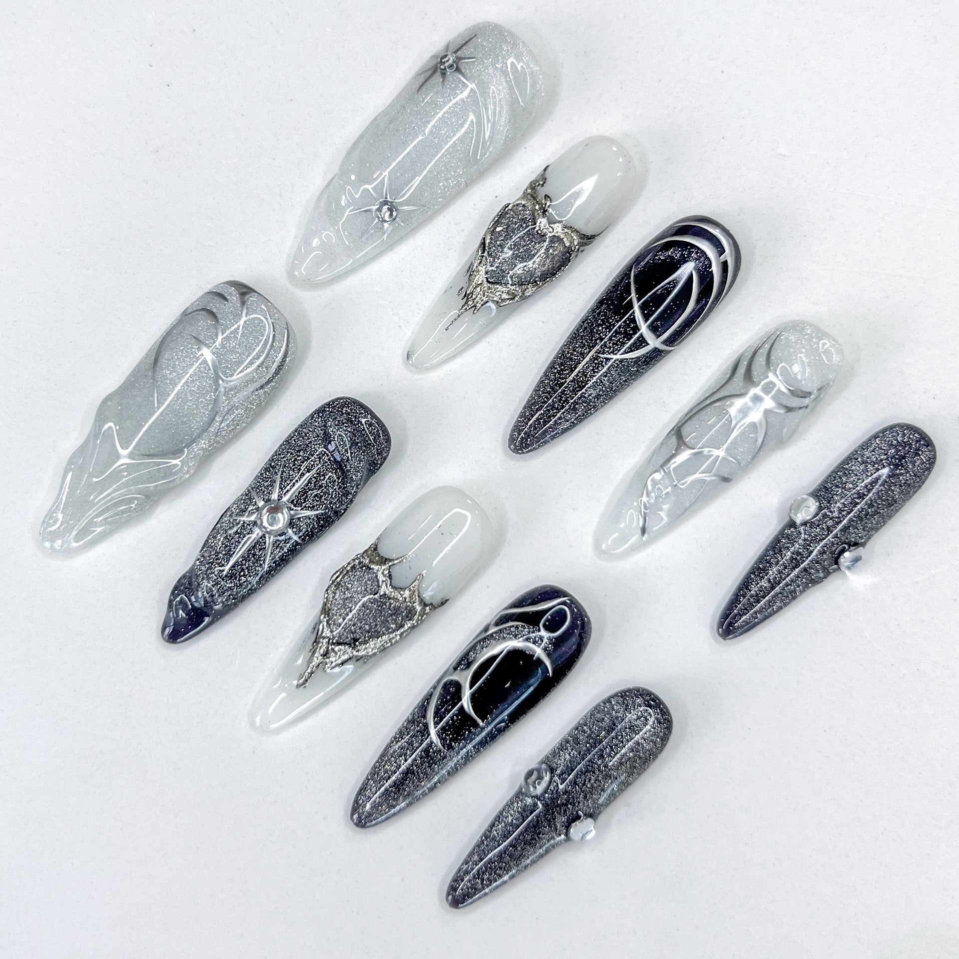 Silver Grunge Heart Nails